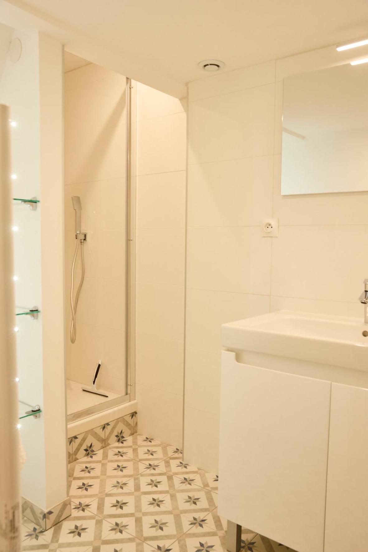 Tinyhouse Experience In Beaujolais Apartment Villefranche-sur-Saone Luaran gambar